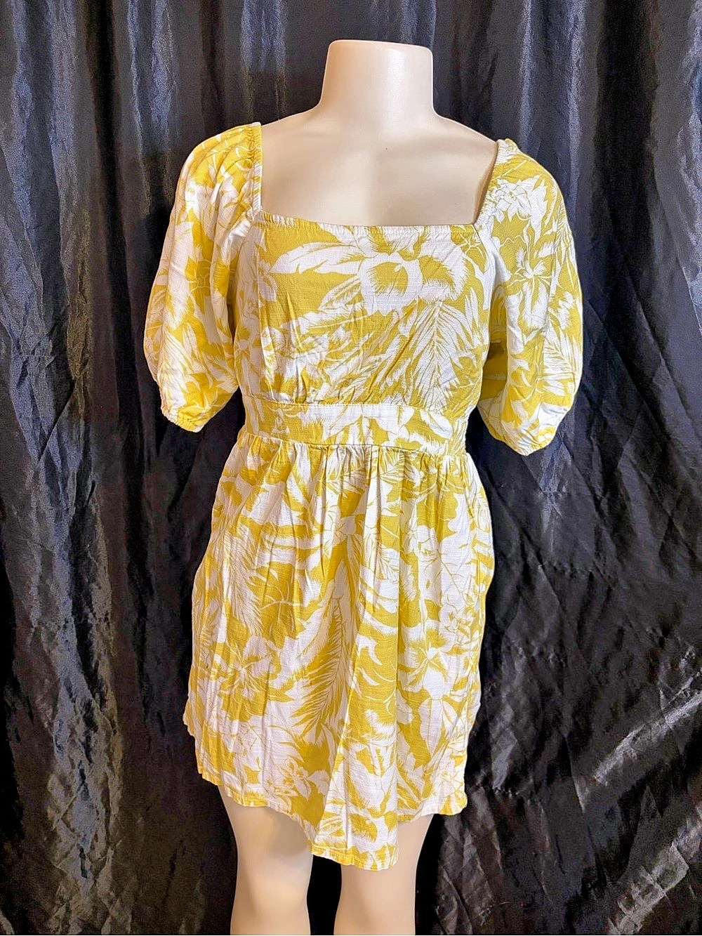 Billabong Paradise Days Floral Mini Dress Yellow & White Medium